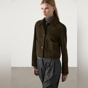 MASSIMO DUTTI
Suede Jacket With Buttons